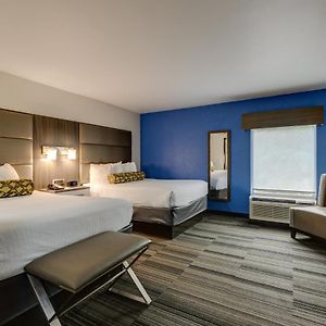 Deluxe Queen Room Two Queen Beds